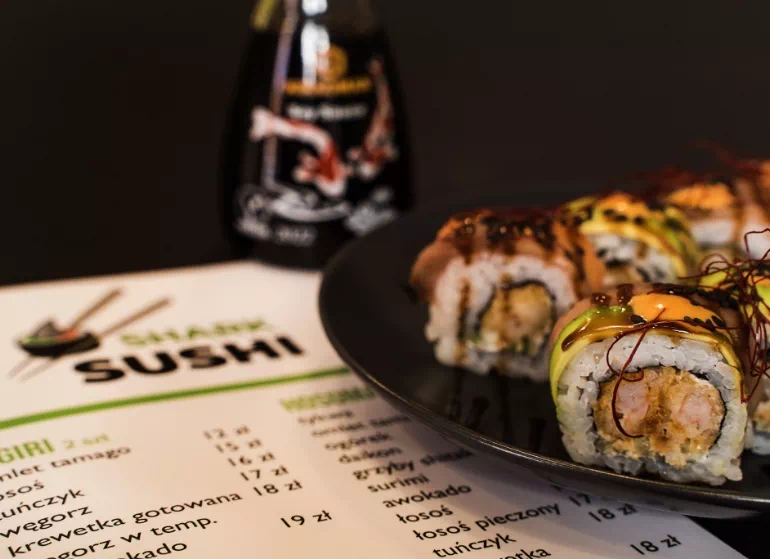 sushi polane sosem sojowym
